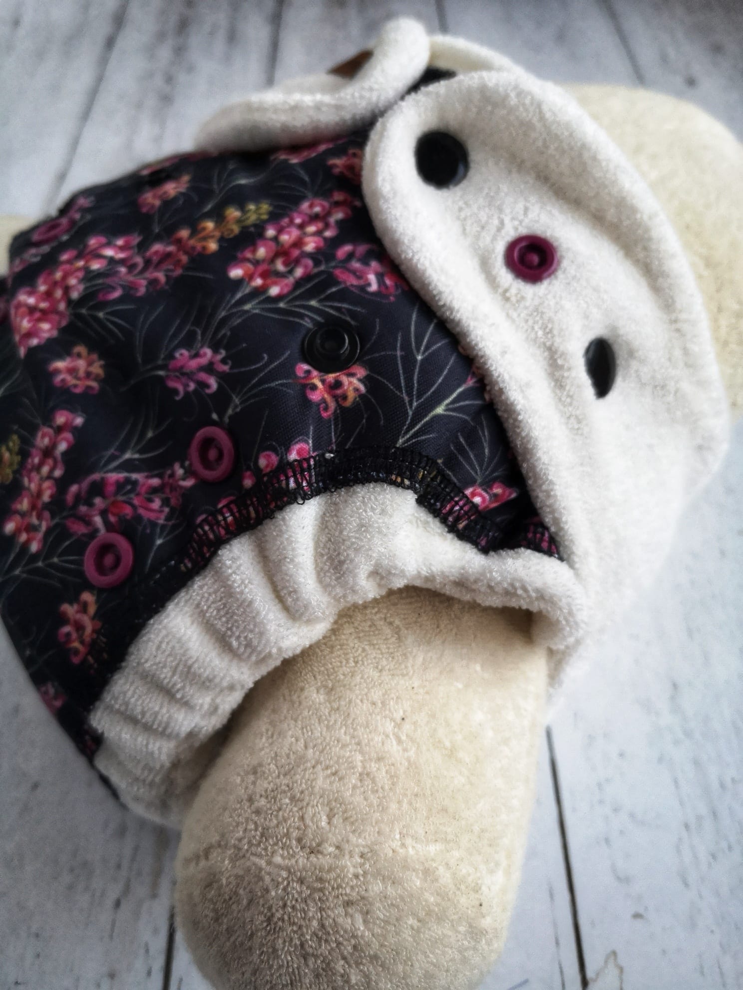 Little Rhino krojena OS Fit s flisem – pralna plenica (potrebuje hlačke) - ZADNJI KOSI - slika 5
